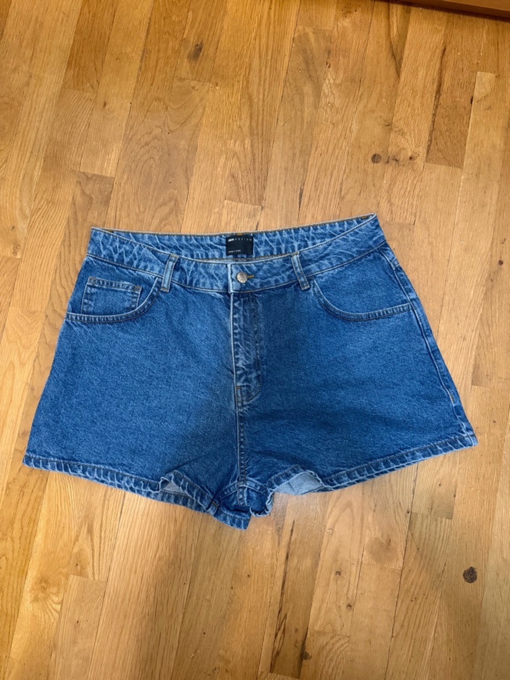 ASOS Design Denim Micro A Line Short Mid Blue Color Size 12 US